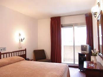 Folch Hotel 3*